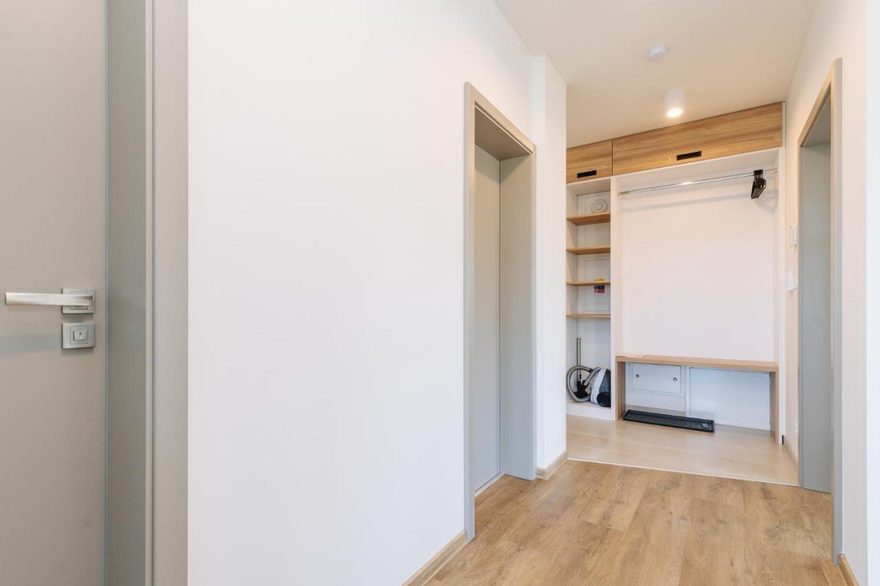 Apartment Enzian Loučná pod Klínovcem Exteriör bild