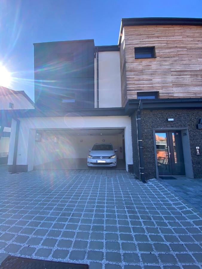 Apartment Enzian Loučná pod Klínovcem Exteriör bild
