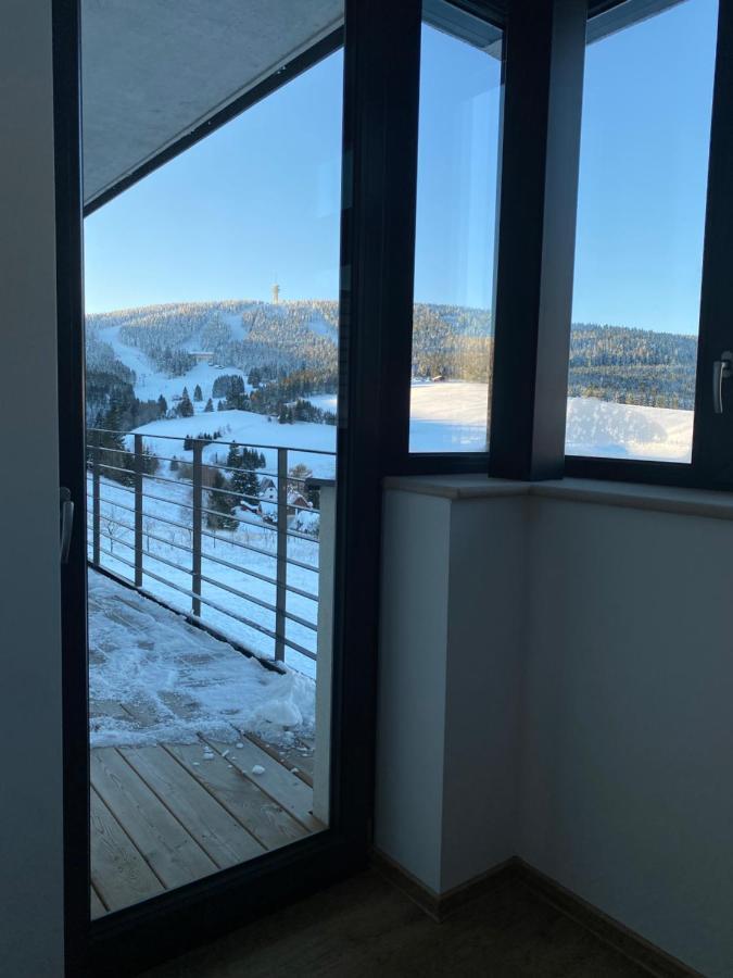 Apartment Enzian Loučná pod Klínovcem Exteriör bild